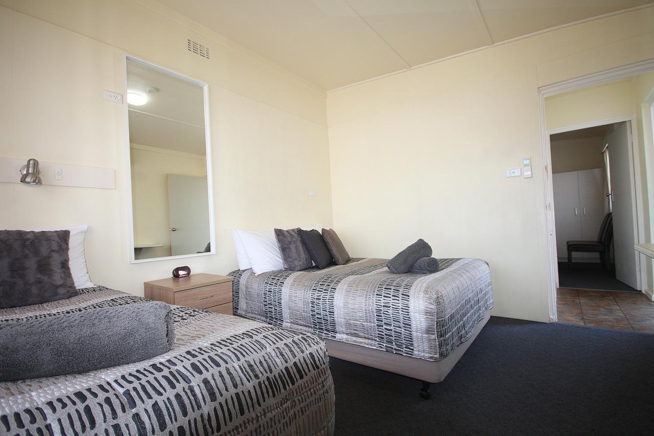 Hi Way Motor Inn Ясс Экстерьер фото