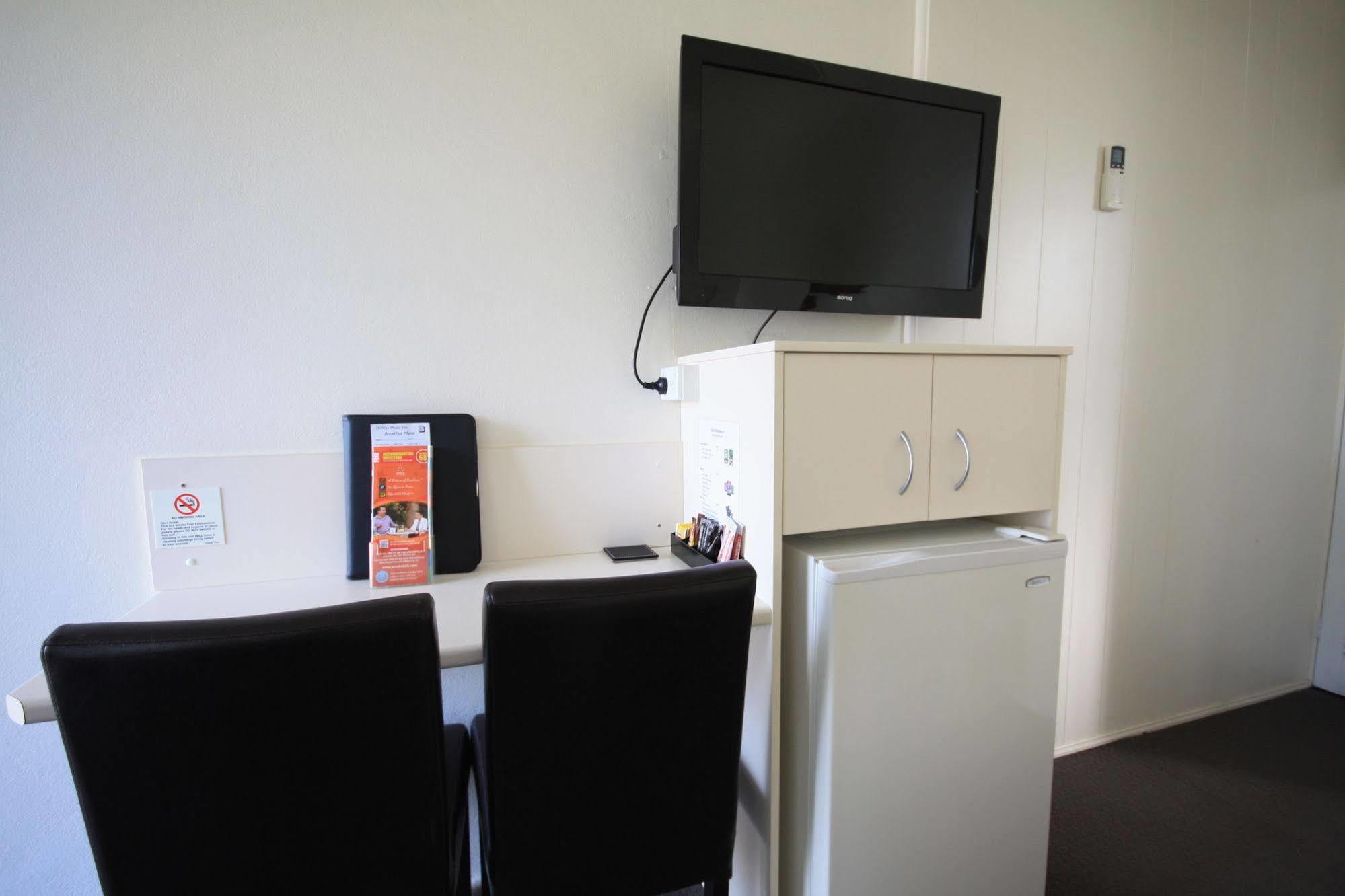 Hi Way Motor Inn Ясс Экстерьер фото